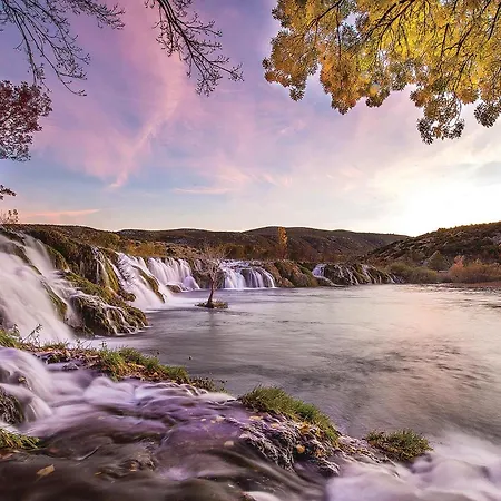 Апартаменты Awesome In With Wifi *