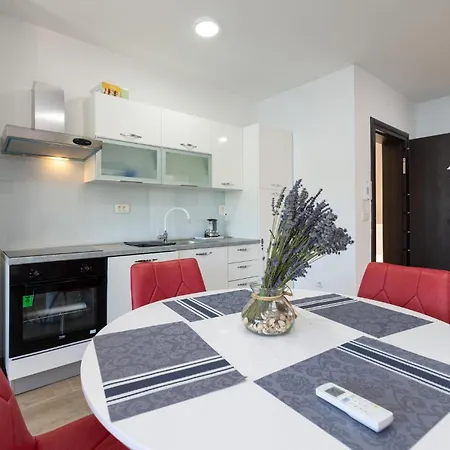 2 Bedroom Stunning In Apartman