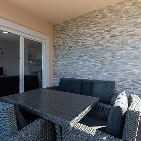 Awesome In With Wifi Obrovac